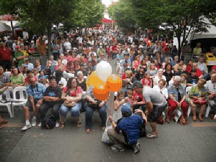 Diagram: ACT Regional Director, Stephen Collett ,working the crowd.