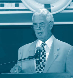 The Governor-General at Bondi Beach, launching Year Book Australia 2007