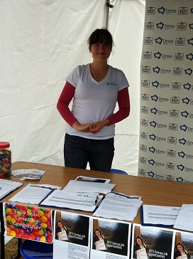 Image: Georgia Chapman, ABS, spreading the message at the recent Bushy Park Show