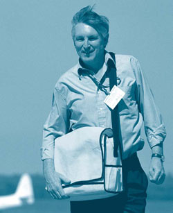 Dennis Trewin launching the 2001 Census of Population and Housing