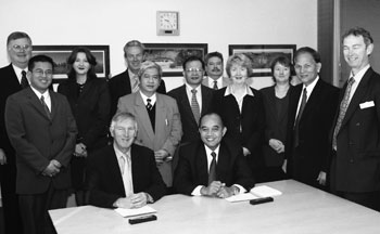 Image: The Australian Statistician signing the Memorandum of Understanding in June 2006 with the Director General of Badan Pusat Statistik - Statistics Indonesia